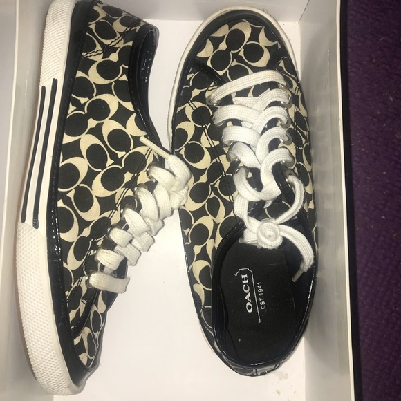 COACH *Authentic* 5.5 ETTA Heritage Stripe Blk/Wht Signature sneakers - Picture 2 of 13